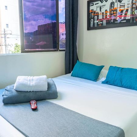 Hotel JC 43 Medellín Buitenkant foto