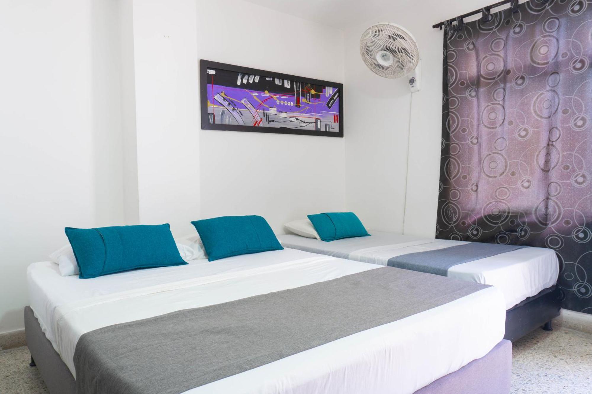 Hotel JC 43 Medellín Buitenkant foto