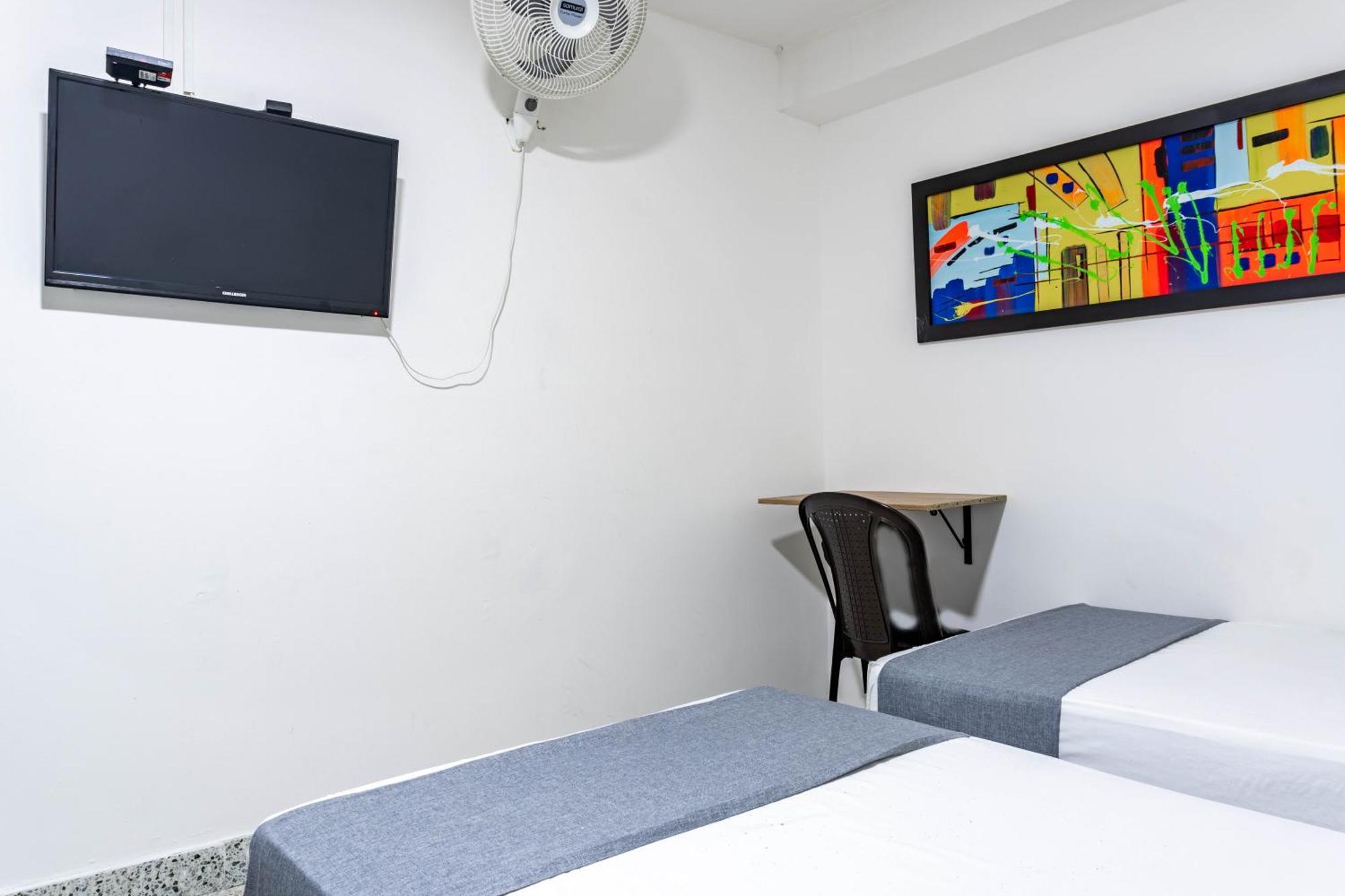 Hotel JC 43 Medellín Buitenkant foto