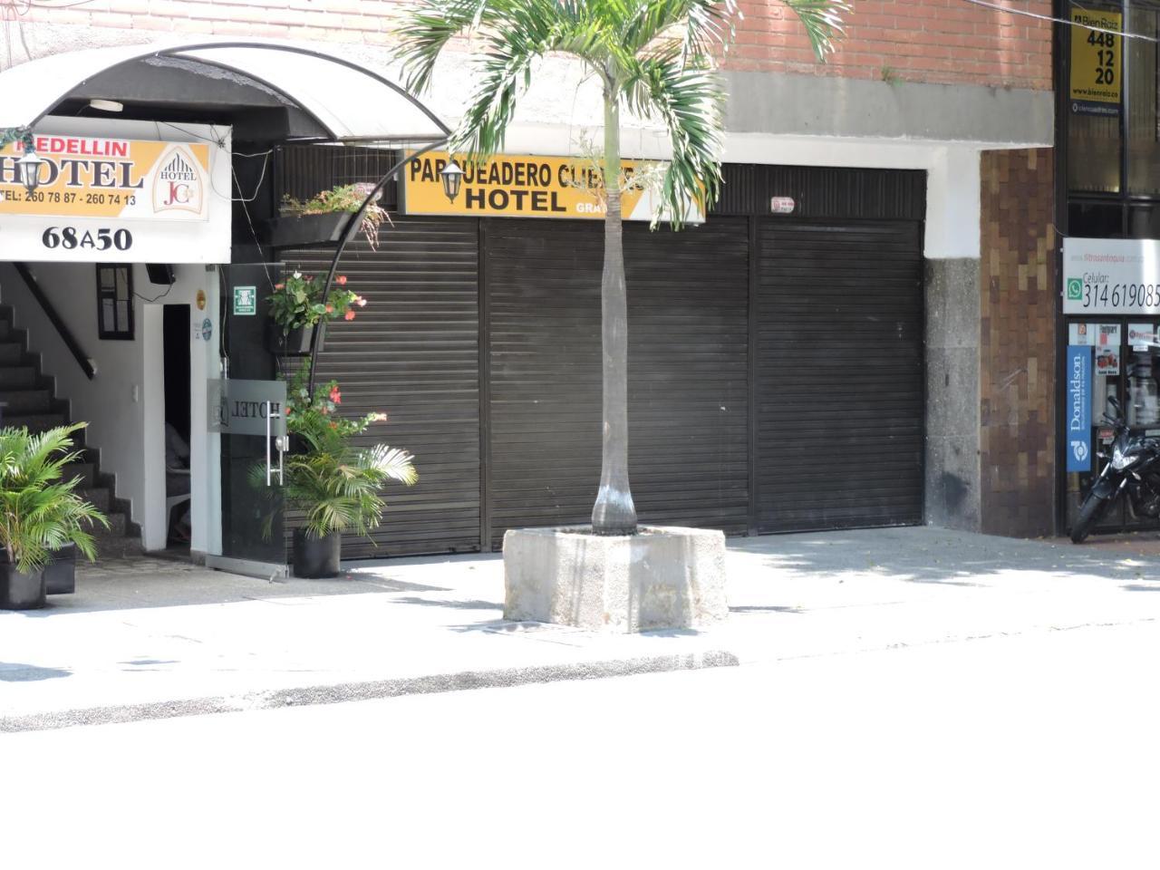 Hotel JC 43 Medellín Buitenkant foto
