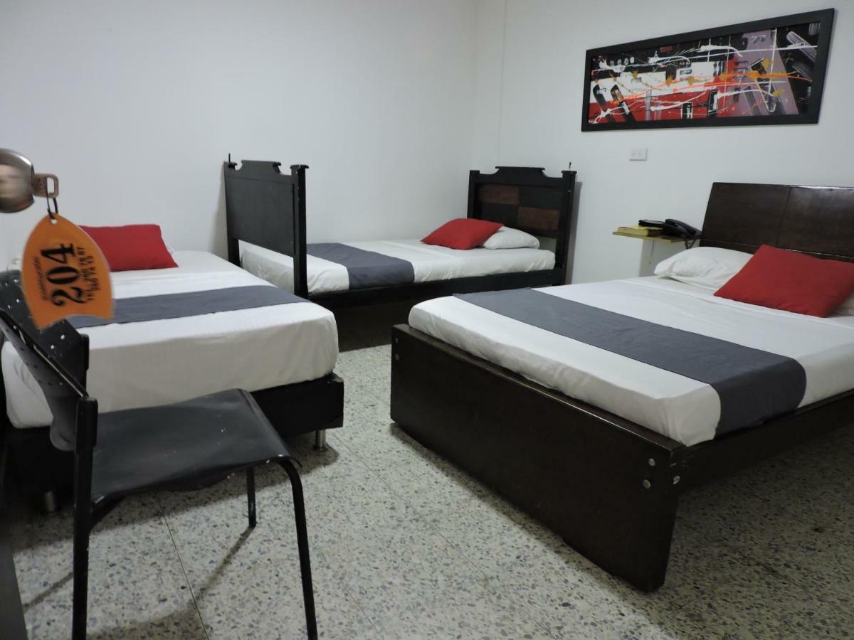 Hotel JC 43 Medellín Buitenkant foto