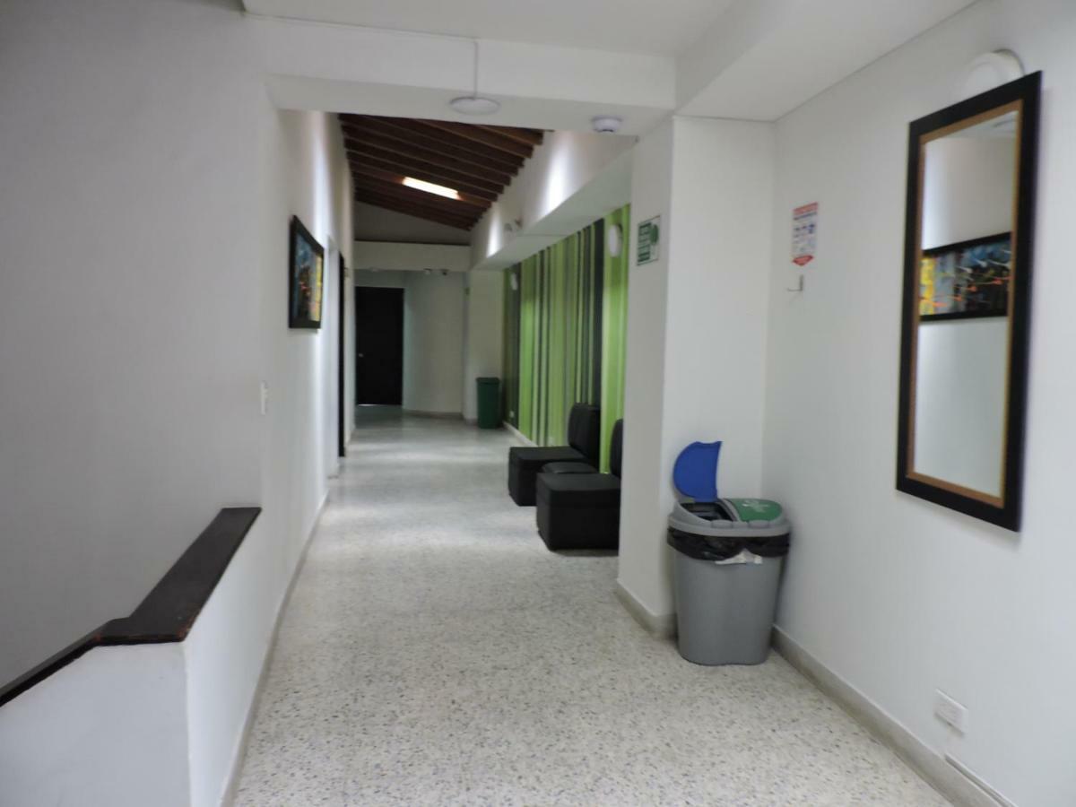 Hotel JC 43 Medellín Buitenkant foto